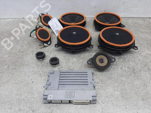 Used Speaker TOYOTA YARIS (_P21_, _PA1_, _PH1_) 1.5 Hybrid (MXPH10, MXPH11) (116 hp) 29322534