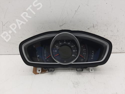 Used Instrument cluster VOLVO V40 Hatchback (525) D2 (114 hp) 26750713