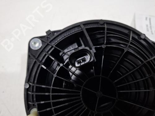 Tailgate handle VW GOLF VIII (CD1, DA1) 1.0 TSI | BP38486779C132 - Image 3