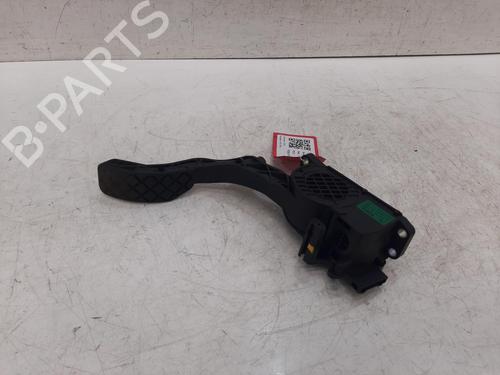 Pedale Pedale VW POLO IV (9N_, 9A_) 1.4 16V (80 hp) 33555753 33555753