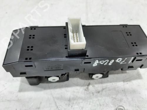 Right front window switch HYUNDAI i20 II (GB, IB) 1.2 | BP34424875I26 - Image 4