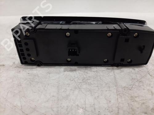 Switch MERCEDES-BENZ E-CLASS Coupe (C207) E 220 CDI / d (207.302, 207.301) | BP26842639I30 