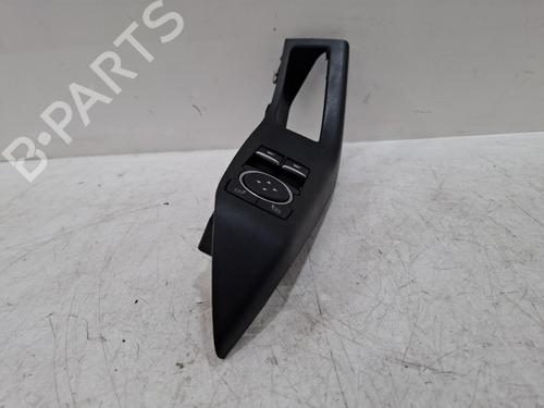 Used Right front window switch Right front window switch 39202368 39202368