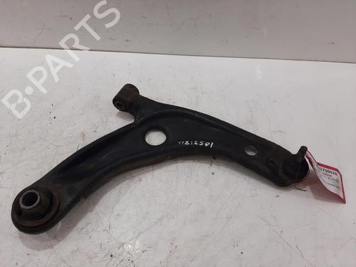 Højre fortil bærearm Højre fortil bærearm TOYOTA YARIS (_P13_) 1.3 (NSP130_, NSP130) (99 hp) 36773480 36773480