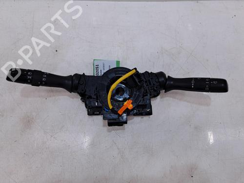 Used Switch Switch TOYOTA YARIS (_P9_) 1.33 VVT-i (NSP90_, NSP90R) (100 hp) 39118937 39118937