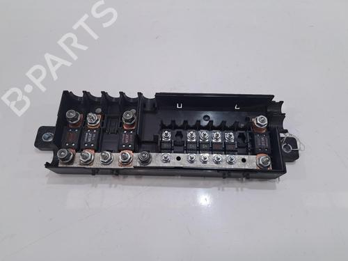fuse-box-jaguar-i-pace-x590-2018-34733397 main image