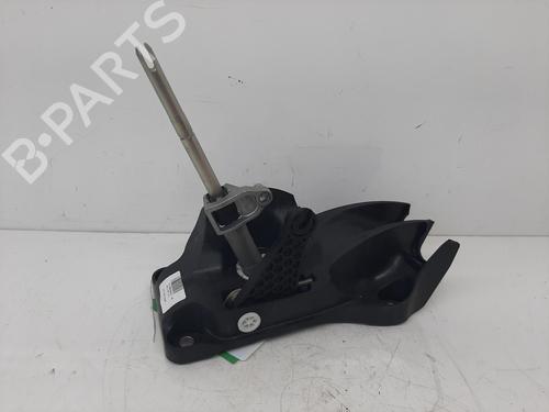 Used Gear lever MERCEDES-BENZ GLA-CLASS (X156) GLA 200 CDI / d (156.908) (136 hp) 26795134