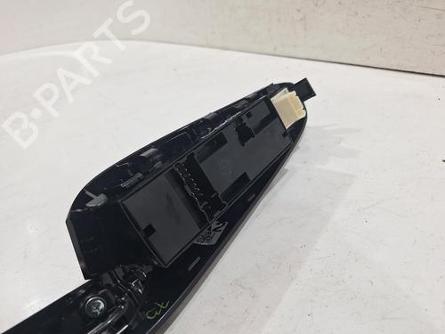 Switch NISSAN JUKE (F16_) 1.0 | BP31628279I30