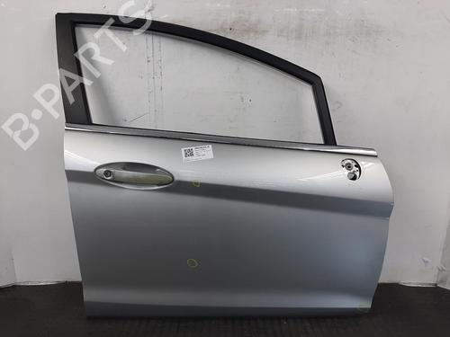 Used Right front door Right front door 39070345 39070345
