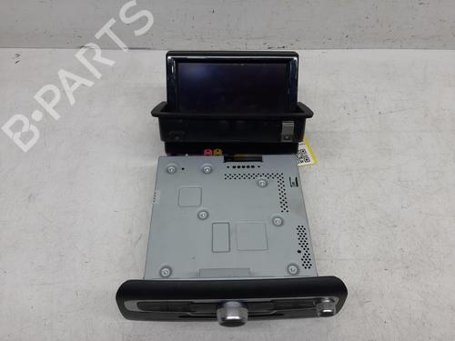 Used Radio AUDI A1 Sportback (8XA, 8XF) 1.6 TDI (115 hp) 26853553