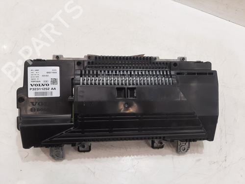 Instrument cluster VOLVO V60 II (225) D3 | BP29922389C47 