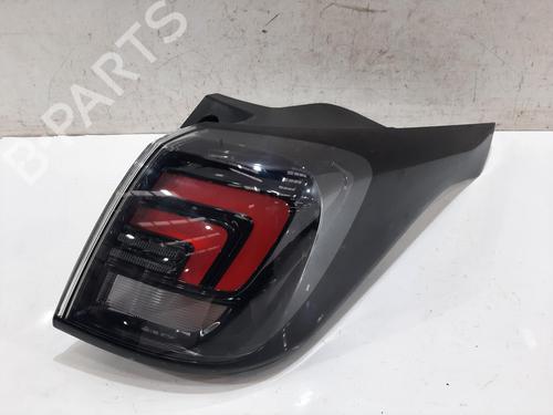 Used Right taillight VAUXHALL CROSSLAND X / CROSSLAND (P17) 1.2 (75) (131 hp) 33010606