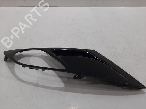 Used Grille VAUXHALL ZAFIRA Mk III (P12) 2.0 CDTi (75) (130 hp) 30057439