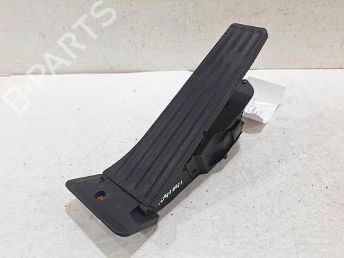 Pédale BMW 5 (G30, F90) 530 e Plug-in Hybrid (252 hp) 32380891