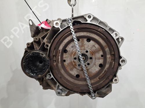 Getriebe für VW GOLF VII (5G1, BQ1, BE1, BE2) 1.6 TDI (105 hp) 31686009