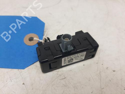 control-unit-jaguar-i-pace-x590-2018-26765523 main image