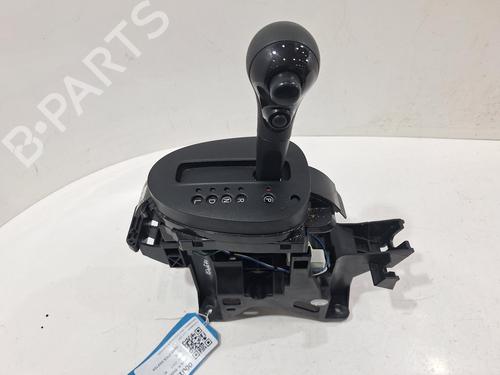 Used Gear lever NISSAN JUKE (F15) 1.6 (117 hp) 31964583