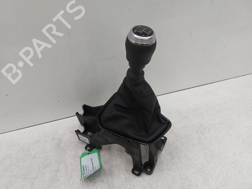 Used Gear lever RENAULT CLIO V (B7_) 1.0 TCe 90 (B7MT) (91 hp) 26838596