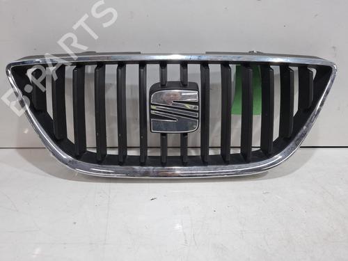 Used Grille Grille SEAT IBIZA IV (6J5, 6P1) 1.4 (85 hp) 40035488 40035488