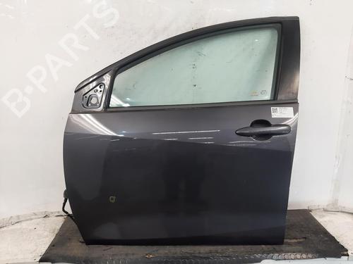 Used Left front door Left front door TOYOTA YARIS (_P21_, _PA1_, _PH1_) 1.5 Hybrid (MXPH10, MXPH11) (116 hp) 33753997 33753997