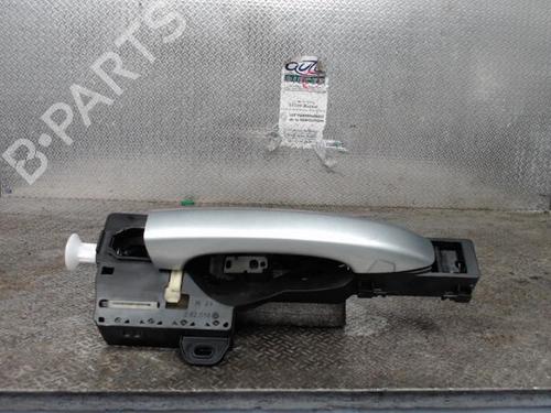 Høyre bak utvendig håndtak RENAULT MEGANE IV Hatchback (B9A/M/N_) 1.5 Blue dCi 115 (B9A6) (116 hp) 24087906