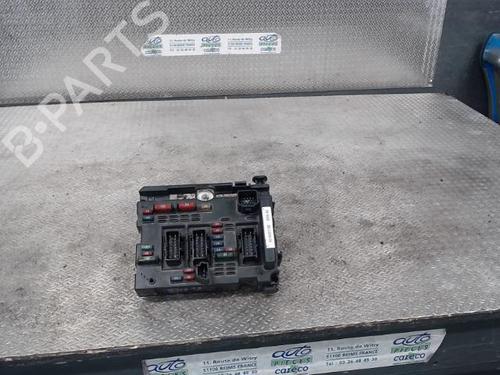 Used Fuse box Fuse box 30484341 30484341