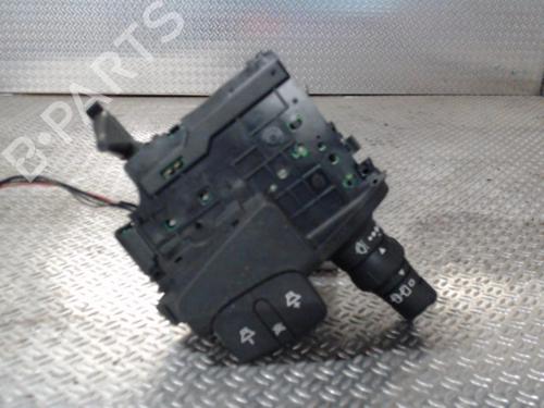 Used Steering column stalk RENAULT GRAND SCÉNIC II (JM0/1_) [2004-2009]  24071796