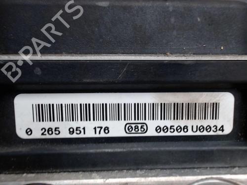 Used ABS pump ABS pump PEUGEOT 308 I (4A_, 4C_) 1.6 HDi (92 hp) 30483765 30483765