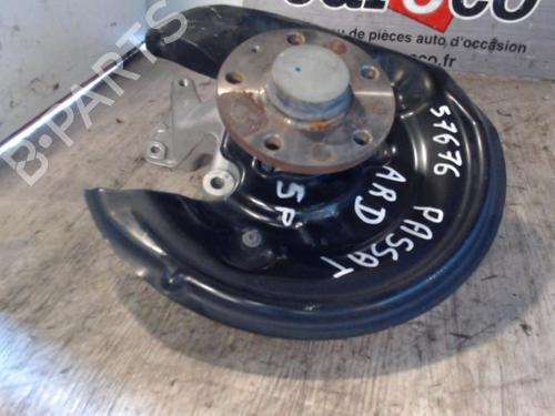 Used Right front steering knuckle VW PASSAT B7 Variant (365) 2.0 TDI (140 hp) 24068323