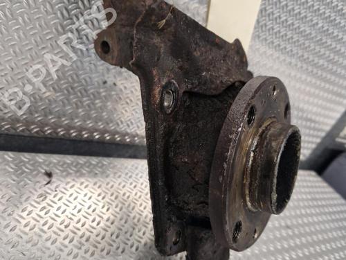Used Left front steering knuckle FIAT PUNTO (188_) 1.2 60 (188.030, .050, .130, .150, .230, .250) (60 hp) 25778409