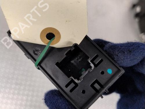 switch-opel-astra-k-b16-2015-2016-2017-2018-2019-2020-2021-2022-25703645 main image