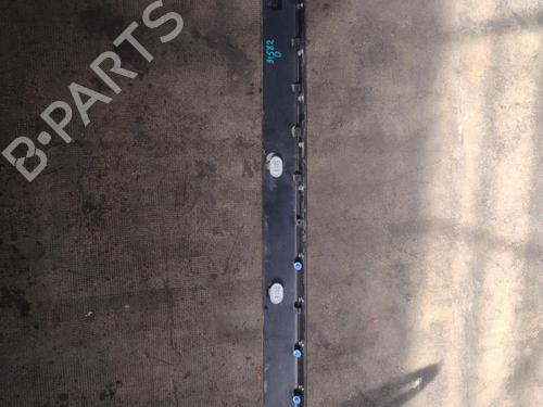 Used Right sideskirt Right sideskirt 37275061 37275061