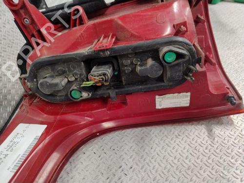 Used Right taillight PEUGEOT 5008 (0U_, 0E_) 1.6 HDi (112 hp) 24870156