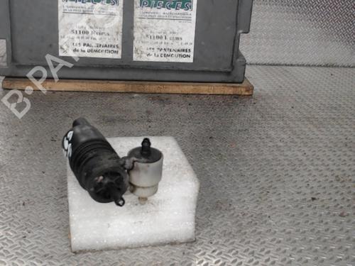 Sprinklervæskepumpe VW GOLF VI (5K1) 2.0 TDI (110 hp) 24072117