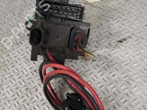 Varmeblæsermodstand RENAULT TRAFIC II Van (FL) 2.0 dCi 90 (FL0H, FL00, FL01, FL0M, FL0P, FL0S) (90 hp) 30139353