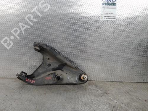 Used Right front suspension arm Right front suspension arm DACIA SANDERO II 1.5 dCi 75 / Blue dCi 75 (B8JW, B8M4, B8AH, B8M7, B8M6) (75 hp) 24075127 24075127