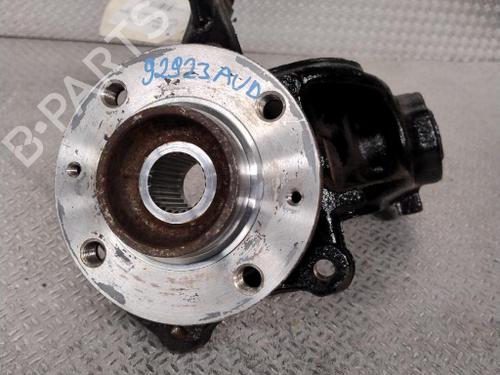 Used Right front steering knuckle Right front steering knuckle CITROËN C3 III (SX) 1.2 THP 110 (SXHNPS, SXHNZT, SXHNZ6) (110 hp) 40553479 40553479