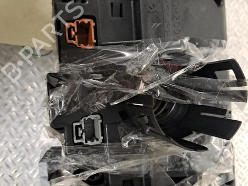 Used Hand brake PEUGEOT 206+ (2L_, 2M_) 1.4 HDi eco 70 (68 hp) 30740271