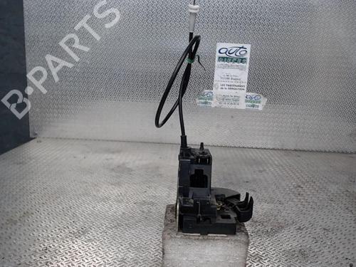 Serratura anteriore sinistra RENAULT SCÉNIC I MPV (JA0/1_, FA0_) 1.9 dCi (JA05, JA1F) (102 hp) 24076365