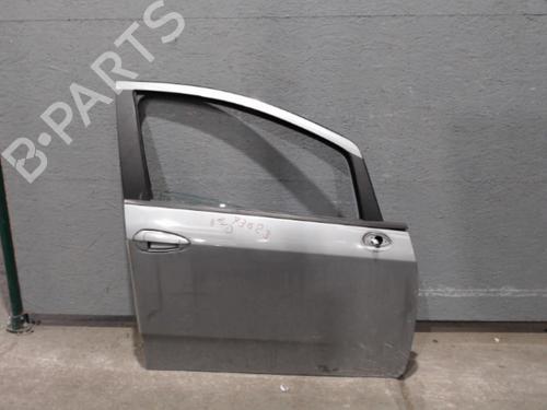 Used Right front door FIAT GRANDE PUNTO (199_) 1.3 D Multijet (75 hp) 24075597