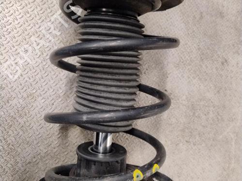 Højre fortil støddæmper MERCEDES-BENZ C-CLASS (W204) C 200 CDI (204.007, 204.006) (136 hp) 33007454