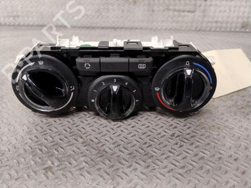 Climate control PEUGEOT 208 I (CA_, CC_) 1.2 VTI 82 | BP28615096I5