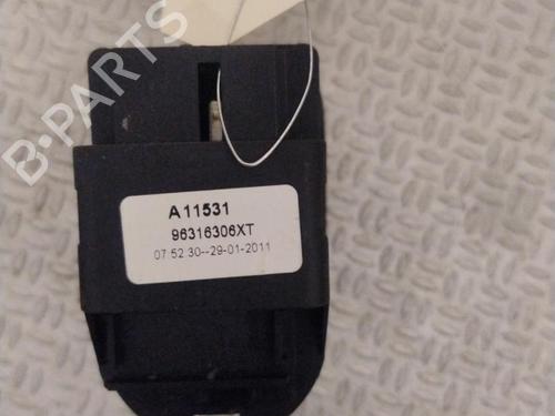 Left front window switch PEUGEOT 206+ (2L_, 2M_) 1.1 | BP35269652I27 - Image 3