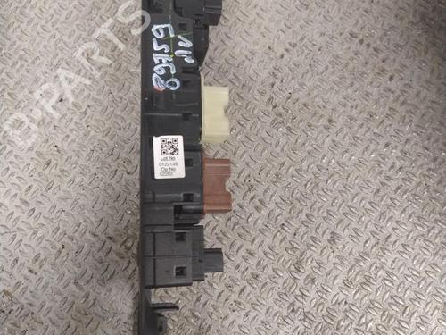 Used Left front window switch Left front window switch RENAULT CAPTUR I (J5_, H5_) 0.9 TCe 90 (90 hp) 31819480 31819480