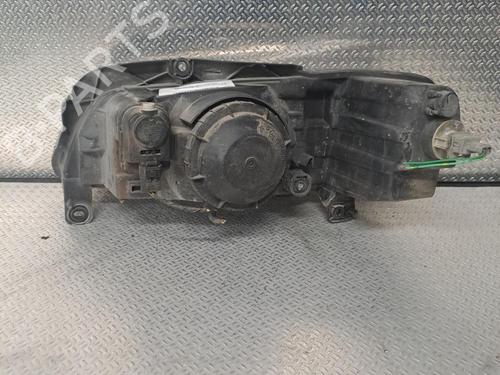 Right headlight PEUGEOT 106 II (1A_, 1C_) 1.4 i | BP24061436C29 