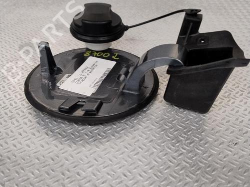 Tanklåg OPEL CORSA E (X15) 1.4 (08, 68) | BP25703752C131 - Image 2
