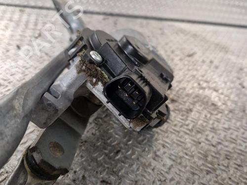 Used Front wiper motor TOYOTA YARIS (_P13_) 1.0 (KSP130_, KSP130) (69 hp) 24625507