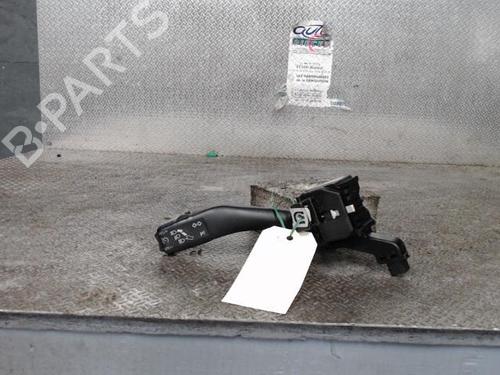 Used Steering column stalk SEAT LEON (1P1) 1.9 TDI (105 hp) 24088003