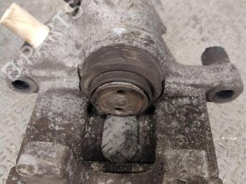 Used Right rear brake caliper Right rear brake caliper VOLVO C30 (533) 1.6 D (109 hp) 33058420 33058420