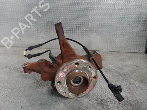 Used Left front steering knuckle Left front steering knuckle DACIA SANDERO II 1.5 dCi 75 / Blue dCi 75 (B8JW, B8M4, B8AH, B8M7, B8M6) (75 hp) 24075111 24075111